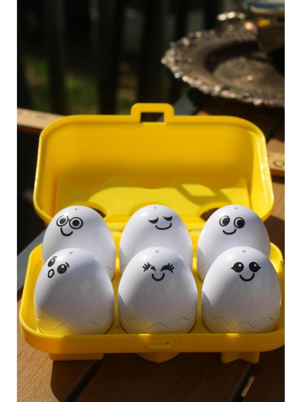 Tomy Egg Shape Sorting Toy Hide N Squeak 1993 Vintage Egg Carton Yellow